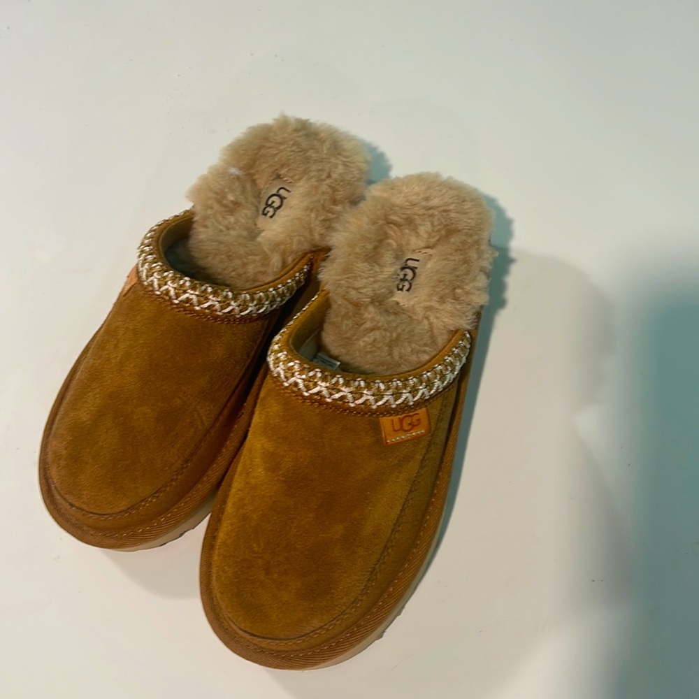 Kids Ugg Tasman Slip on - USA Size 1